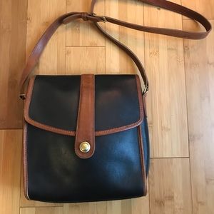 Vintage Coach Scout Spectator Leather
Crossbody Bag Black/Saddle